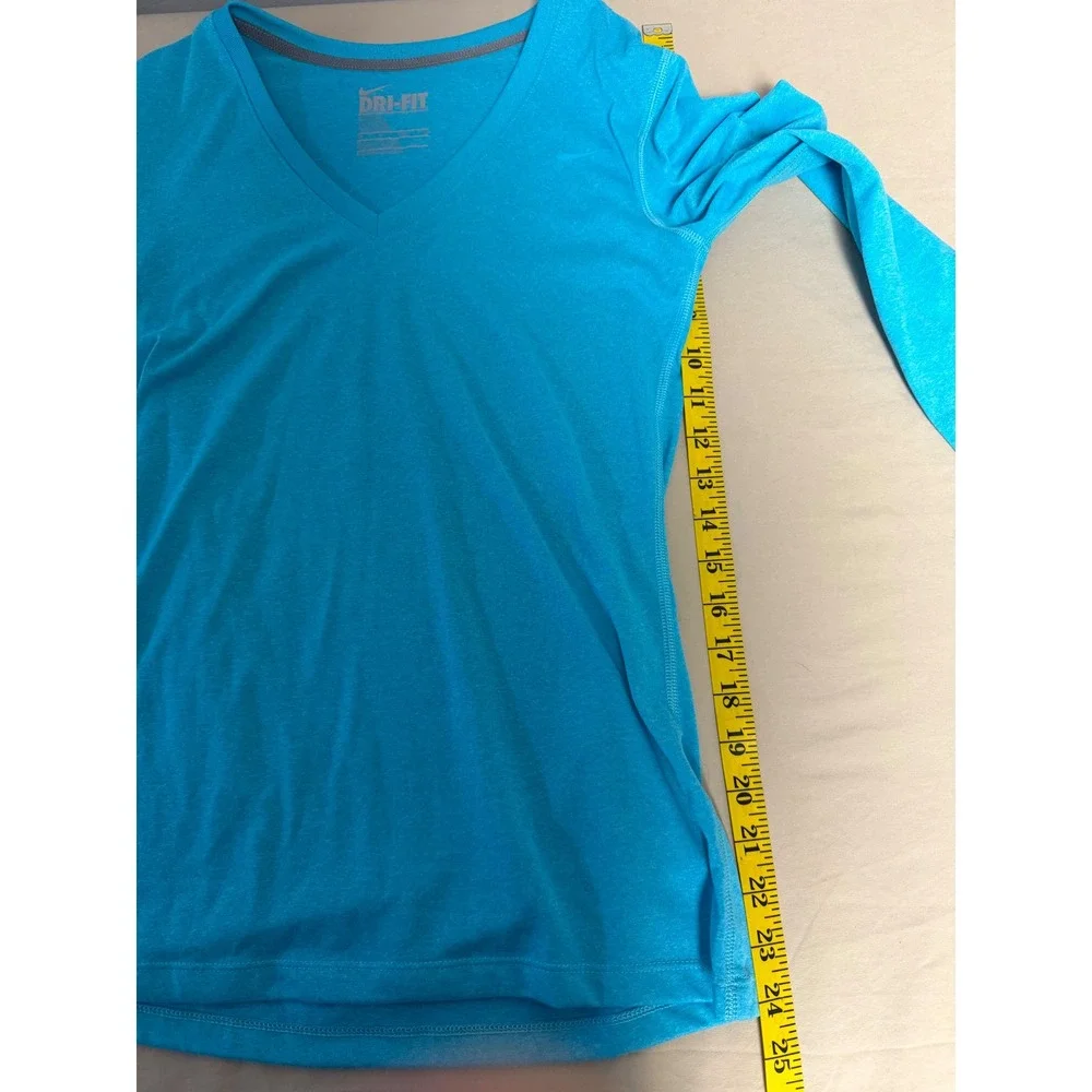 Nike Dri-FIT Womens V-Neck Long Sleeve Training Shirt Turquoise Heather XS